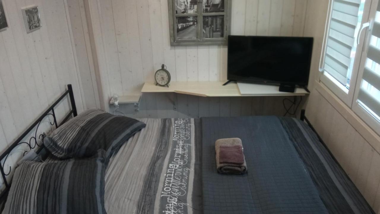 B&B Du Cerisier, Diner Sur Demande Noyers  Zewnętrze zdjęcie
